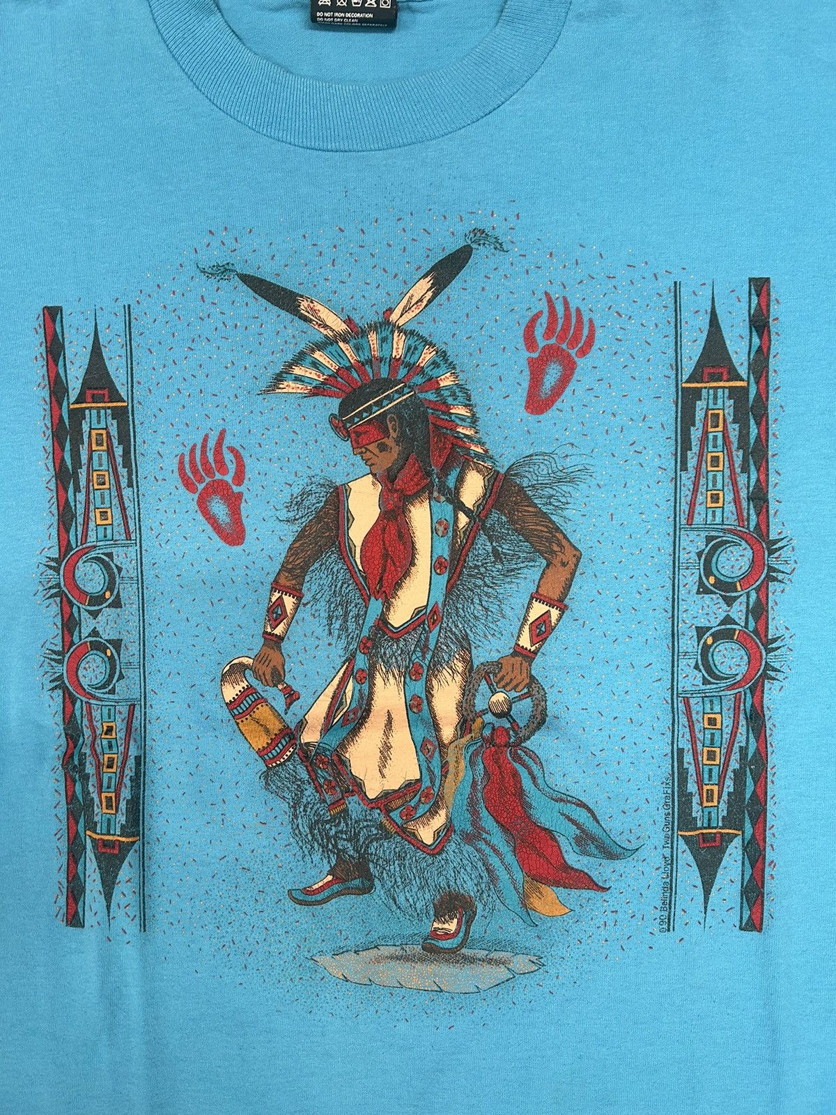 Vintage Crazy Vintage 90s Essential Native American Dancer Tee Shirt Size US L / EU 52-54 / 3 - 2 Thumbnail