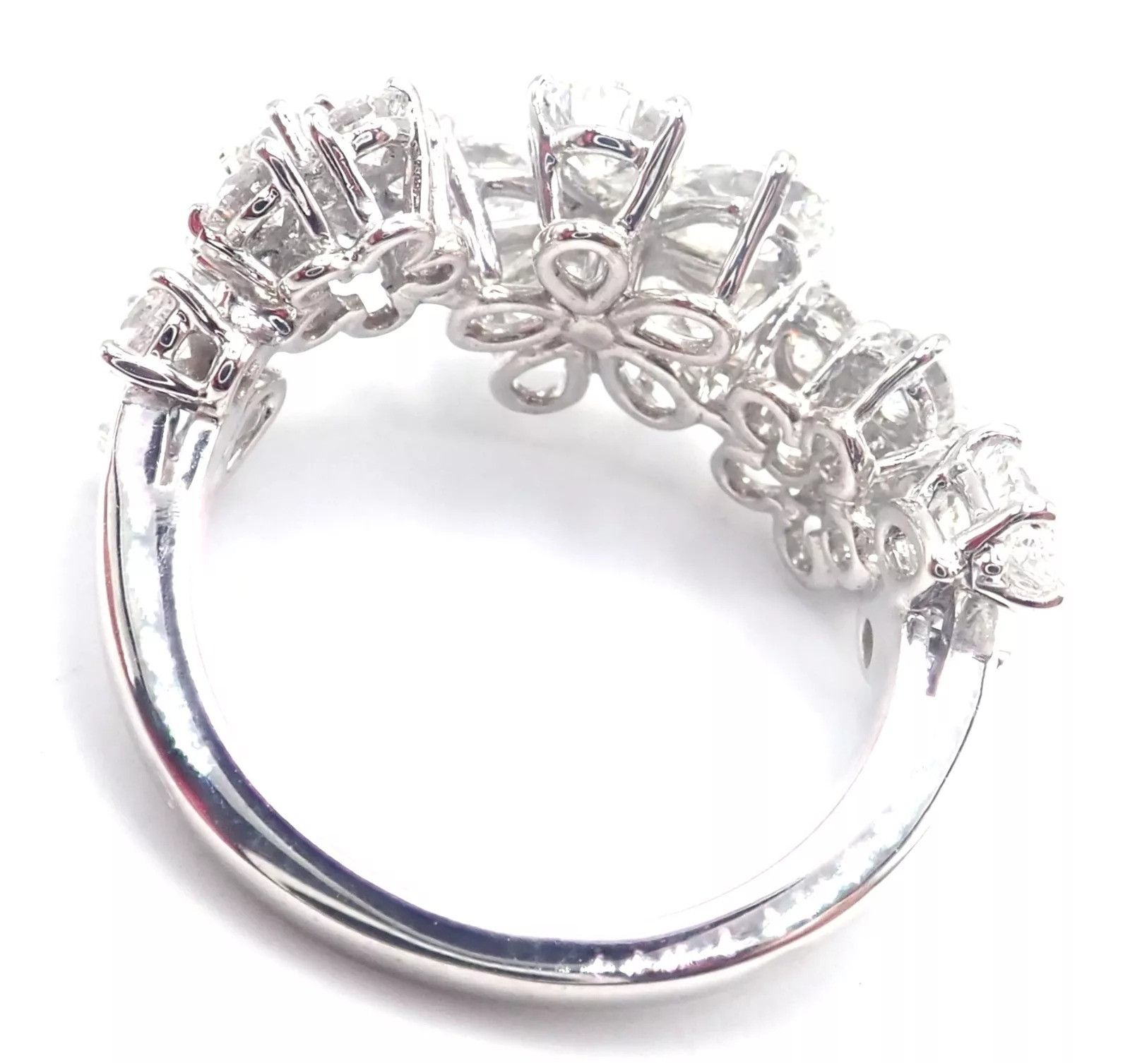 Van Cleef & Arpels Van Cleef & Arpels Folie des Pres 18k Diamond Flower Ring Size ONE SIZE - 4 Thumbnail