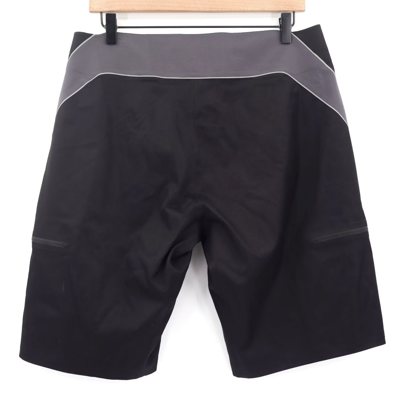 Lululemon Lululemon Men's Board Shorts Octagon Logo Black Sz 34 Size US 34 / EU 50 - 2 Thumbnail