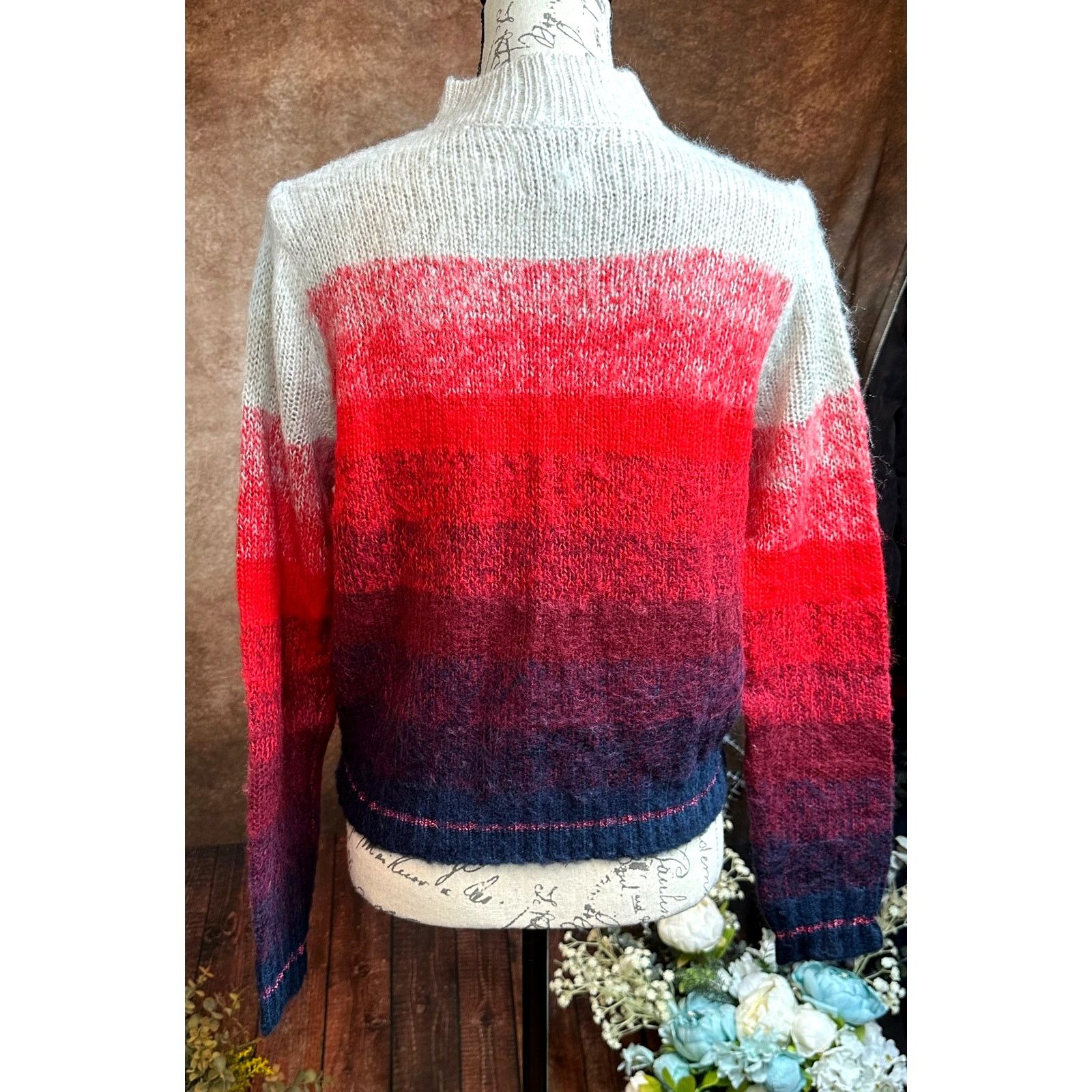 American Eagle Outfitters Red Ombre Mock Neck Soft American Eagle Outfitters Sweater M Size M / US 6-8 / IT 42-44 - 13 Thumbnail