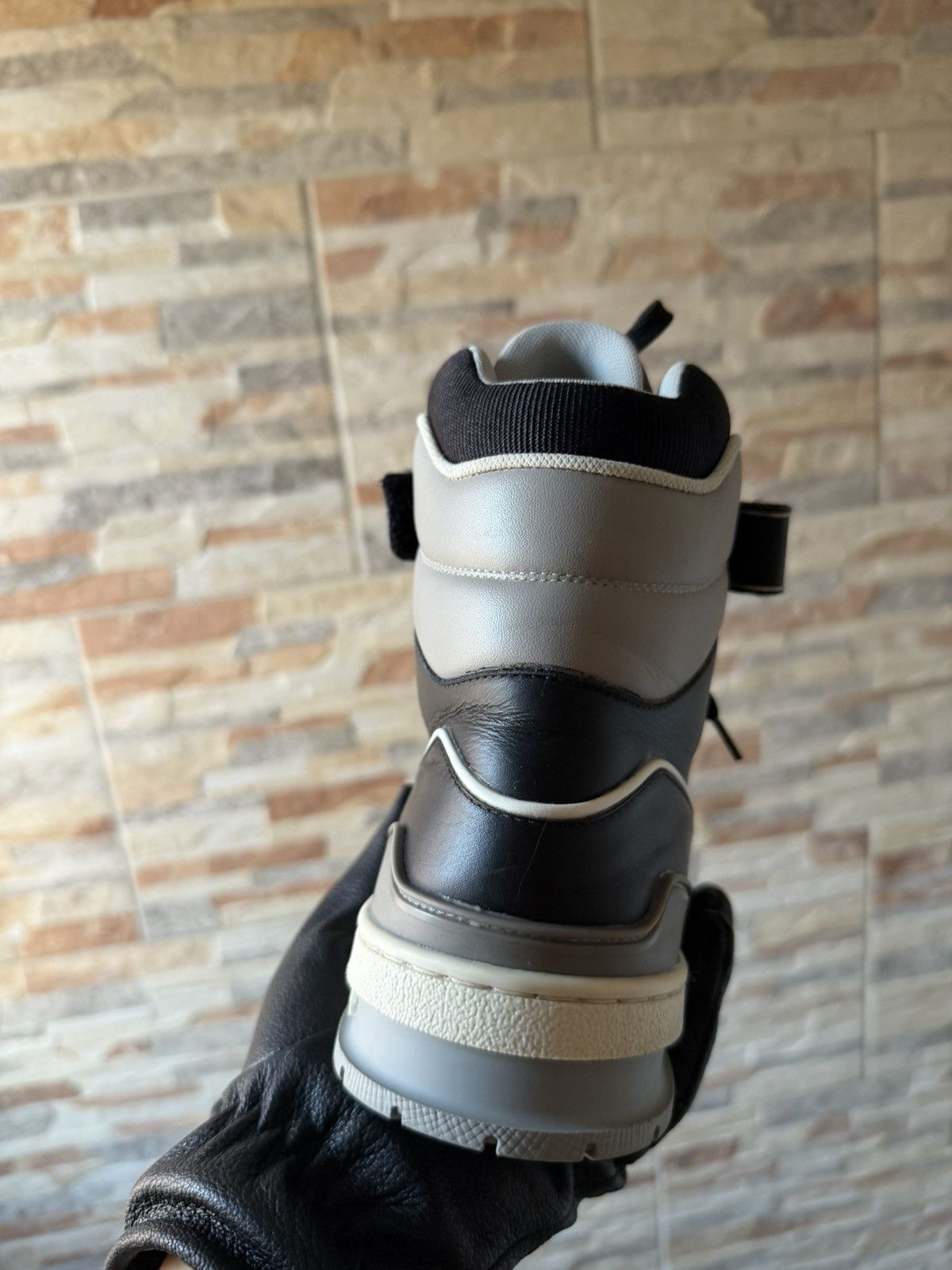 Louis Vuitton Louis Vuitton Hi-Top Trainer Sneakers SS19 Size US 10 / EU 43 - 13 Thumbnail