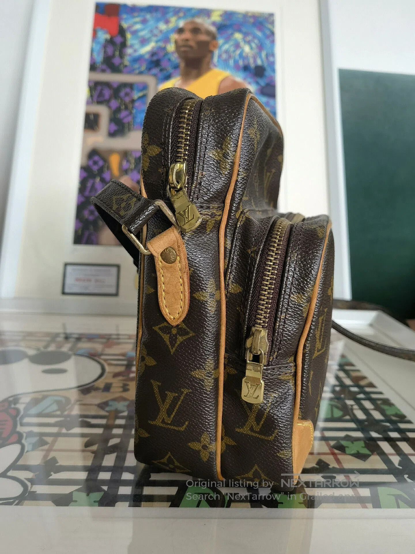 LVXWA Louis Vuitton Vertical Messenger Camera Bag. Size ONE SIZE - 3 Thumbnail