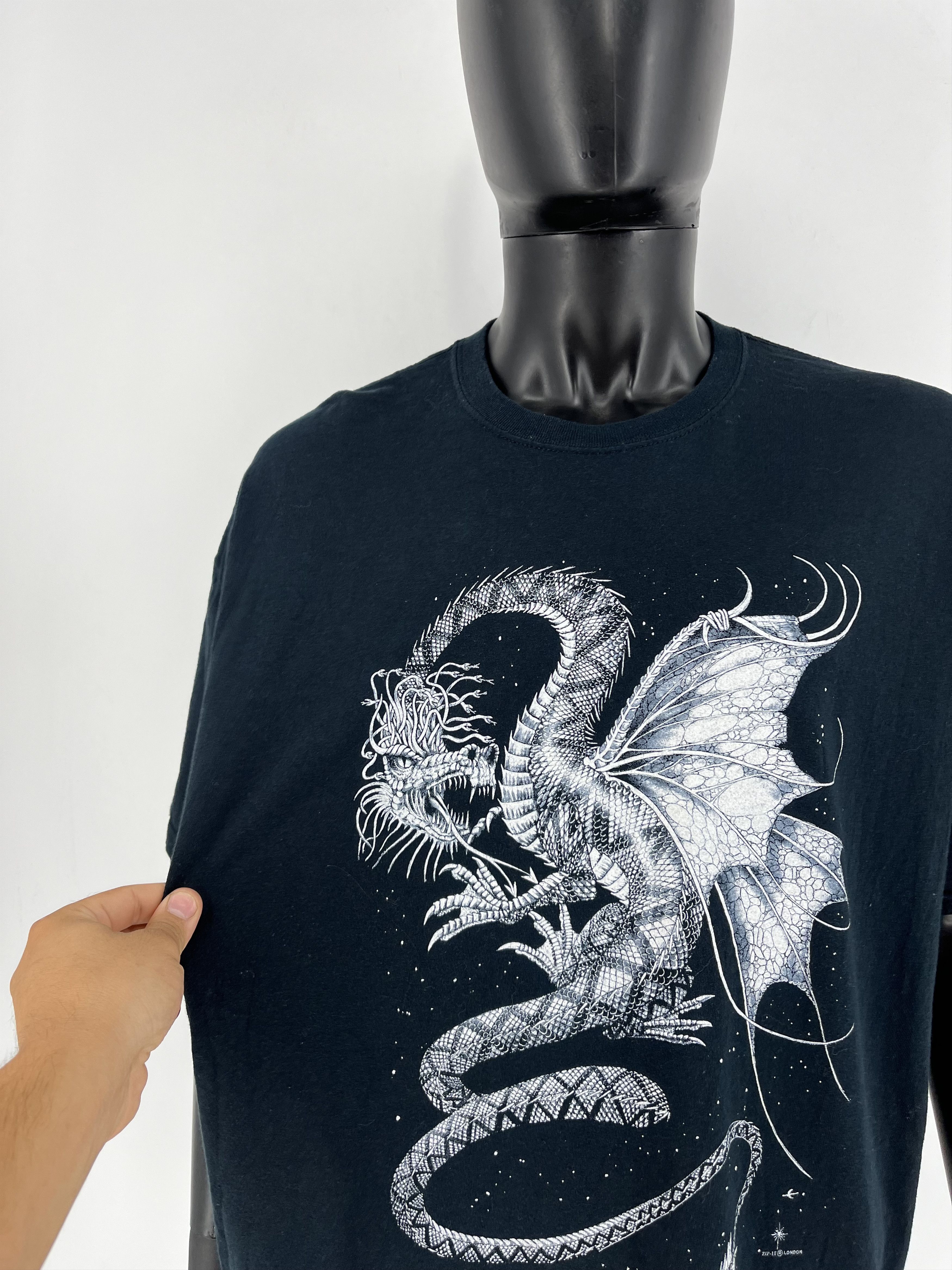 Vintage Vintage Y2k Washed AvantGarde Tribal Tee Dragon Streetwear Size US XXL / EU 58 / 5 - 6 Thumbnail