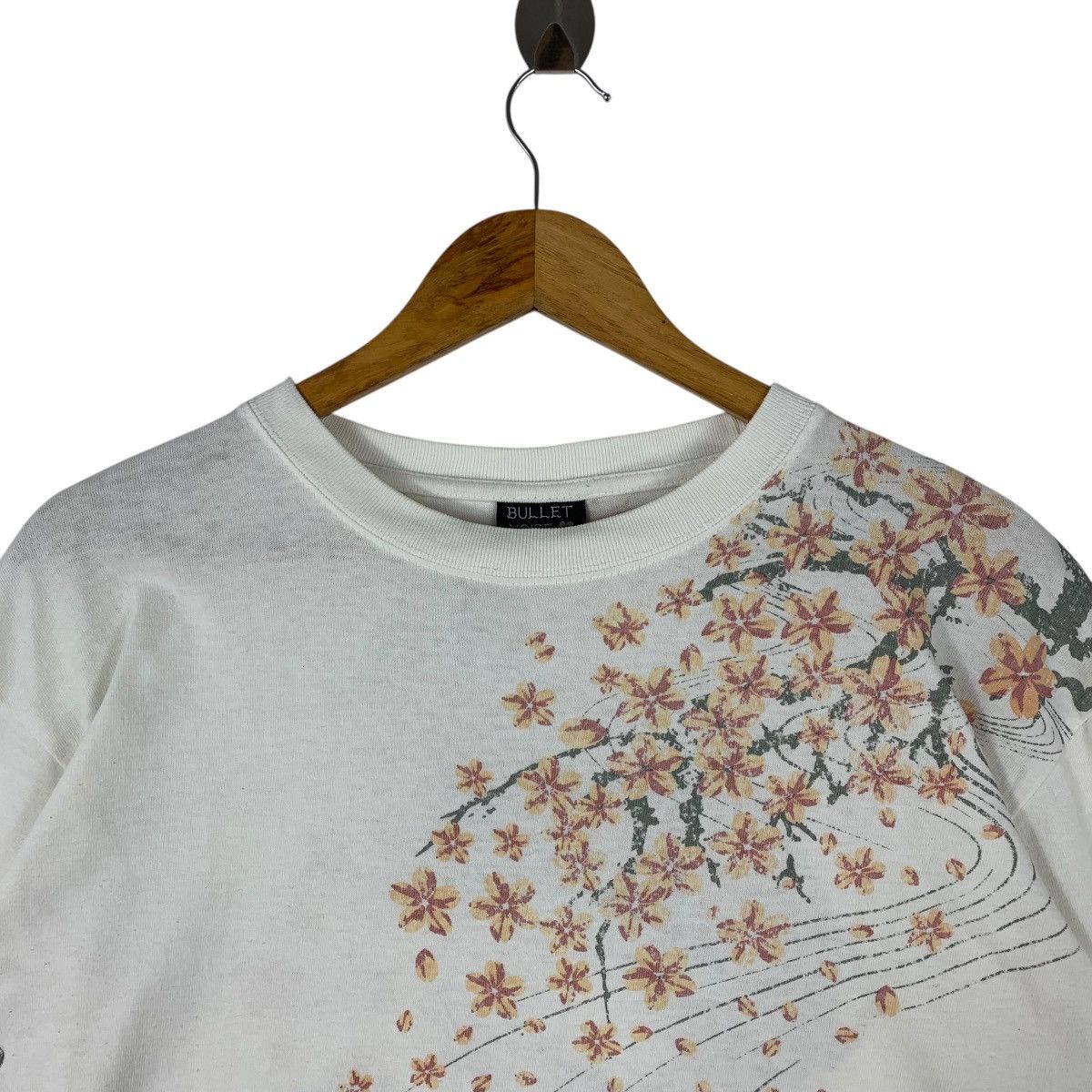 Japanese Brand Vintage BULLET NOISE koi fish big print sukajan tee Size US L / EU 52-54 / 3 - 3 Thumbnail