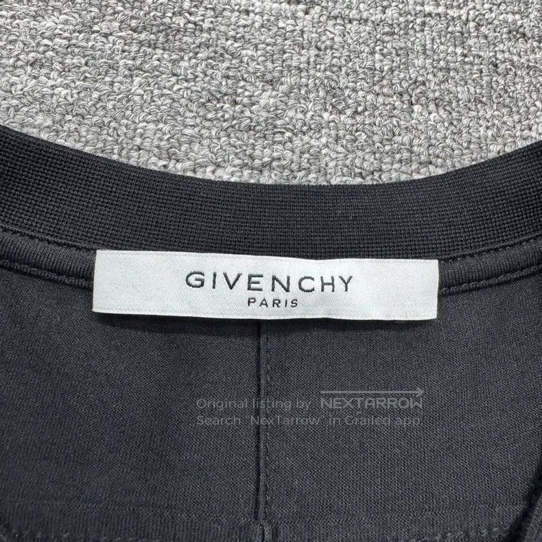 Givenchy Givenchy short sleeves Size US M / EU 48-50 / 2 - 3 Thumbnail