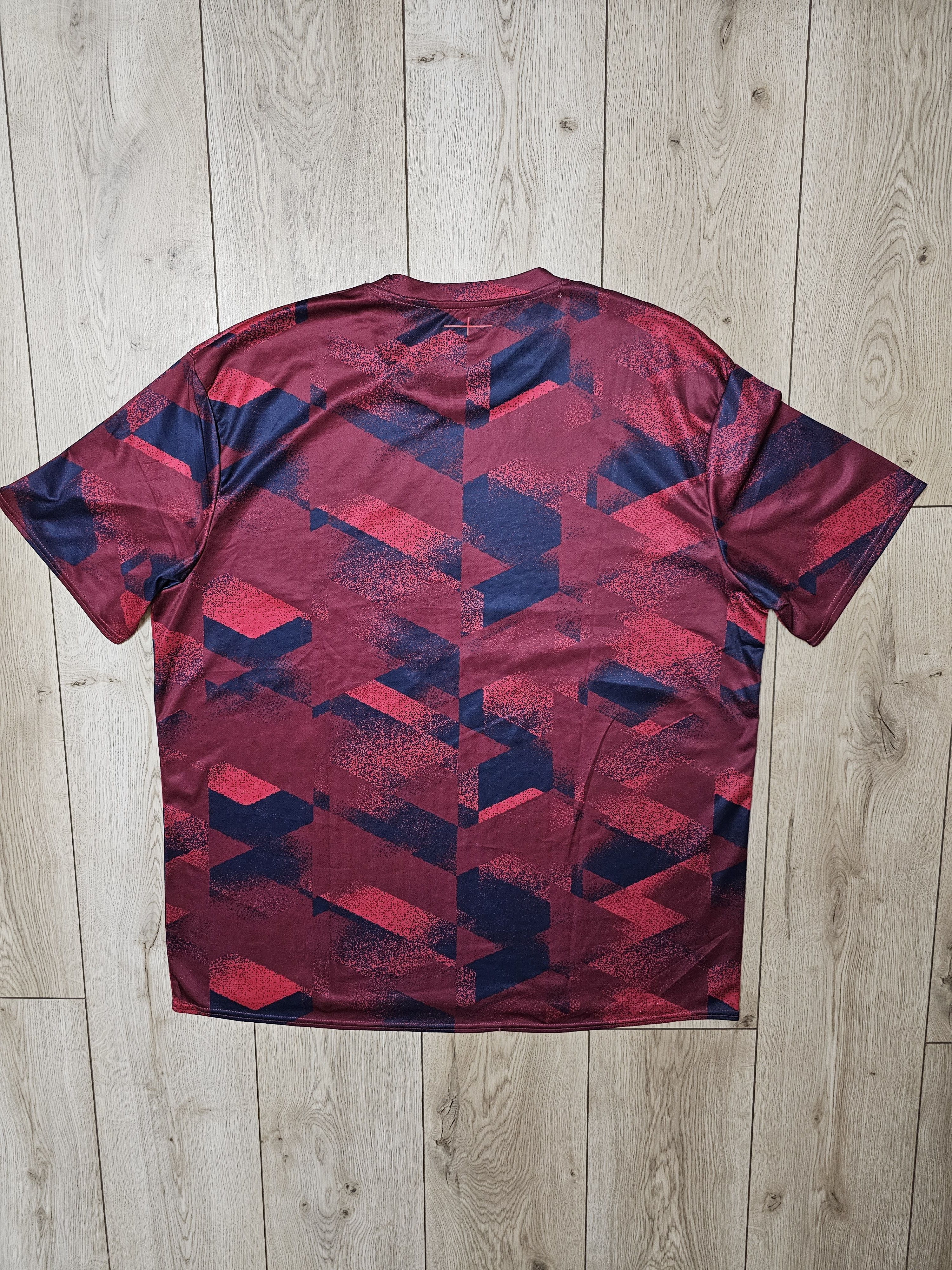 Umbro ENGLAND RUGBY JERSEY TRAINING RUGBY SHIRT 4XL Size US XXL / EU 58 / 5 - 2 Thumbnail