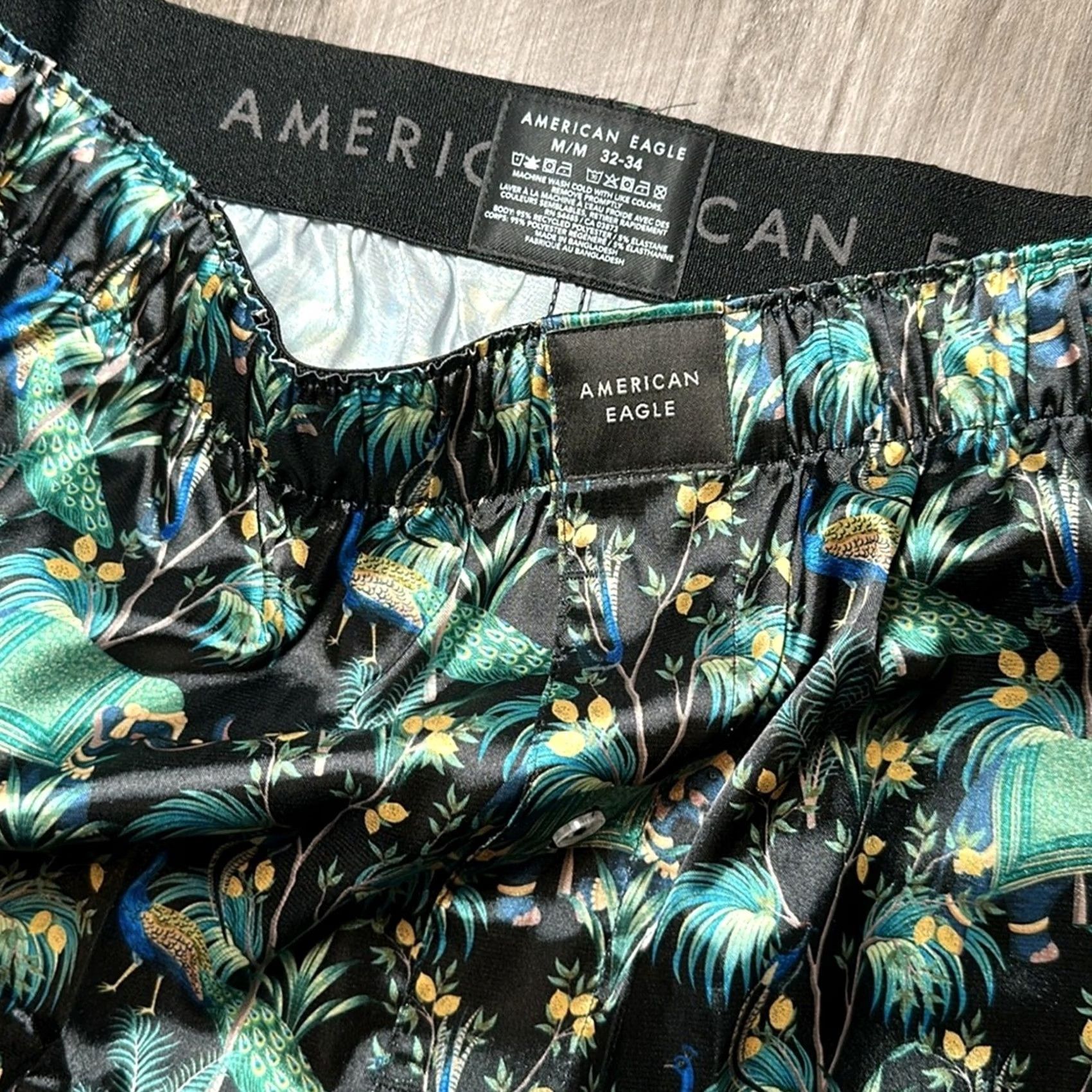 American Eagle Outfitters American Eagle Outfitters Boxer Shorts Satin Pocket 4” Peacock Elephant Black M Men Underwear Satin Pocket Boxer - Medium Size 40R - 3 Thumbnail