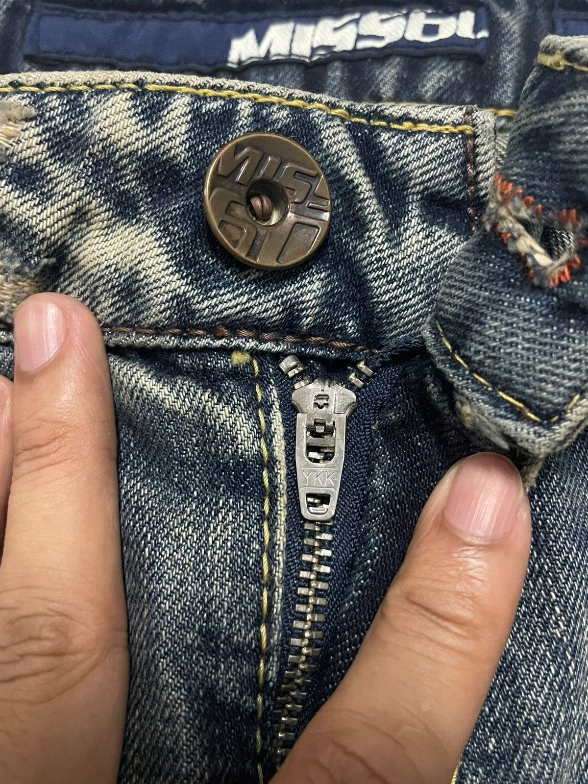Miss Sixty Vintage Miss Sixty Sand Wash Ripped Italian Designer Jeans Size 28" / US 6 / IT 42 - 11 Thumbnail