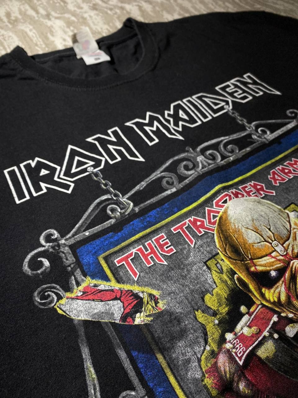 Iron Maiden × Vintage Iron Maiden Tour Shirt The Trooper Arms Legacy of the Beast Size US XXL / EU 58 / 5 - 7 Thumbnail