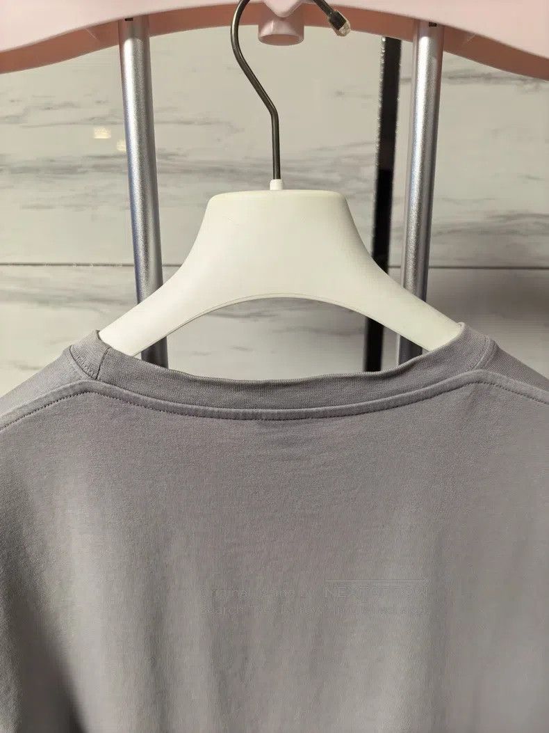 Loewe Loewe Short sleeve with a pocket logo on the front Size US S / EU 44-46 / 1 - 8 Thumbnail