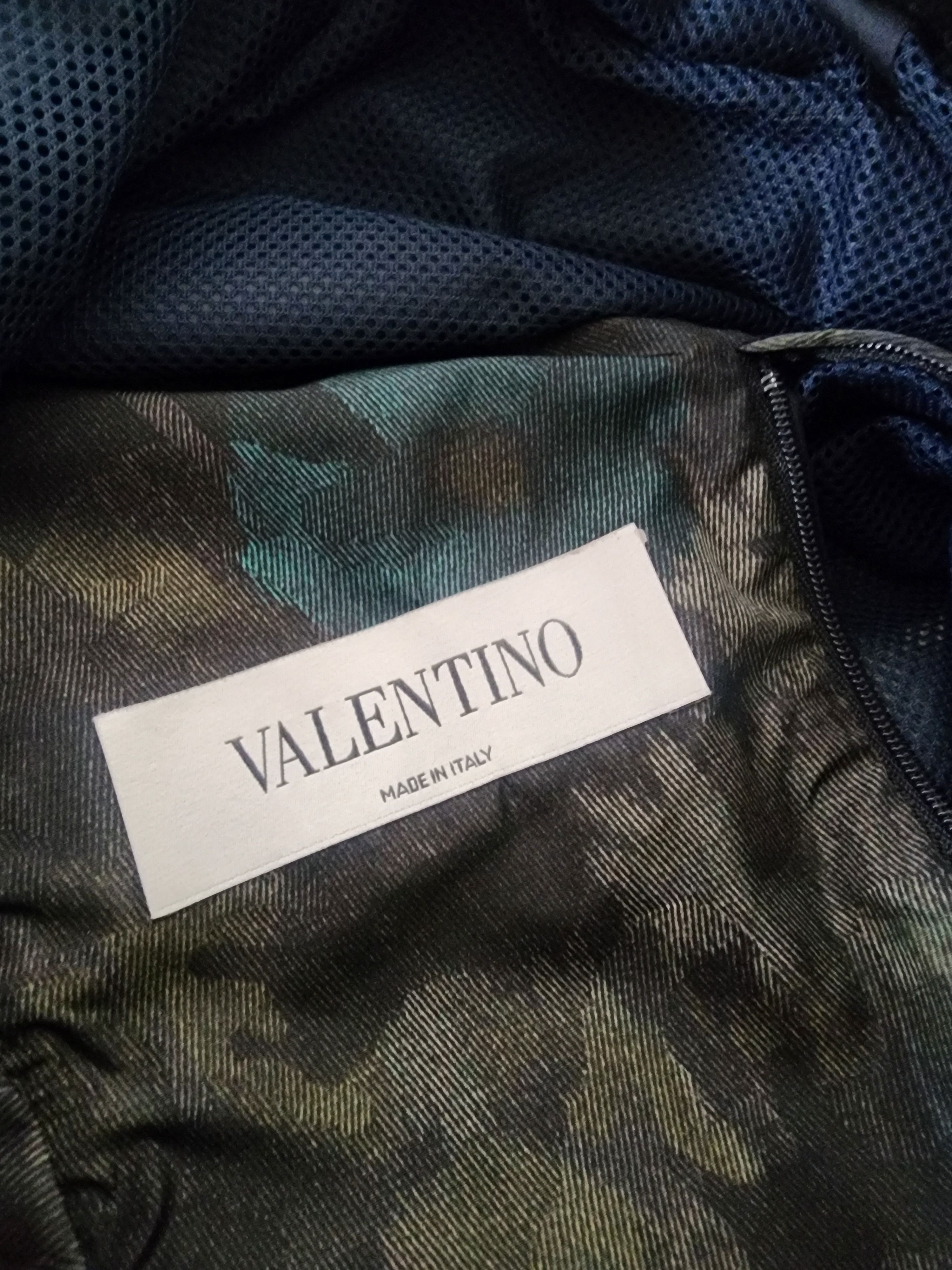 Valentino Valentino camo windbreaker L - Fashionella Size US L / EU 52-54 / 3 - 12 Thumbnail