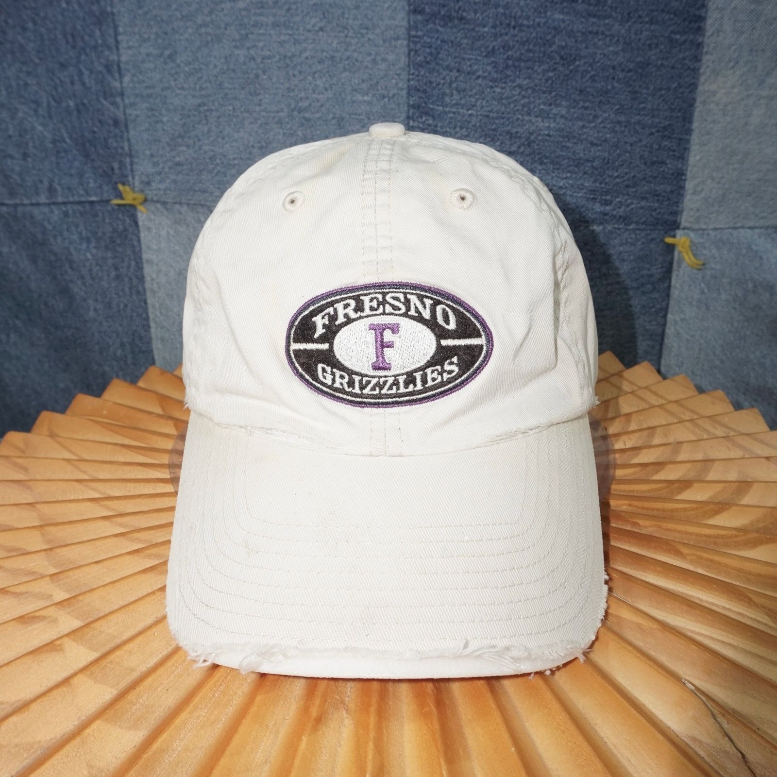 Vintage OSFA - Vintage Fresno grizzlies MiLB distress embroider hat Size ONE SIZE - 1 Thumbnail