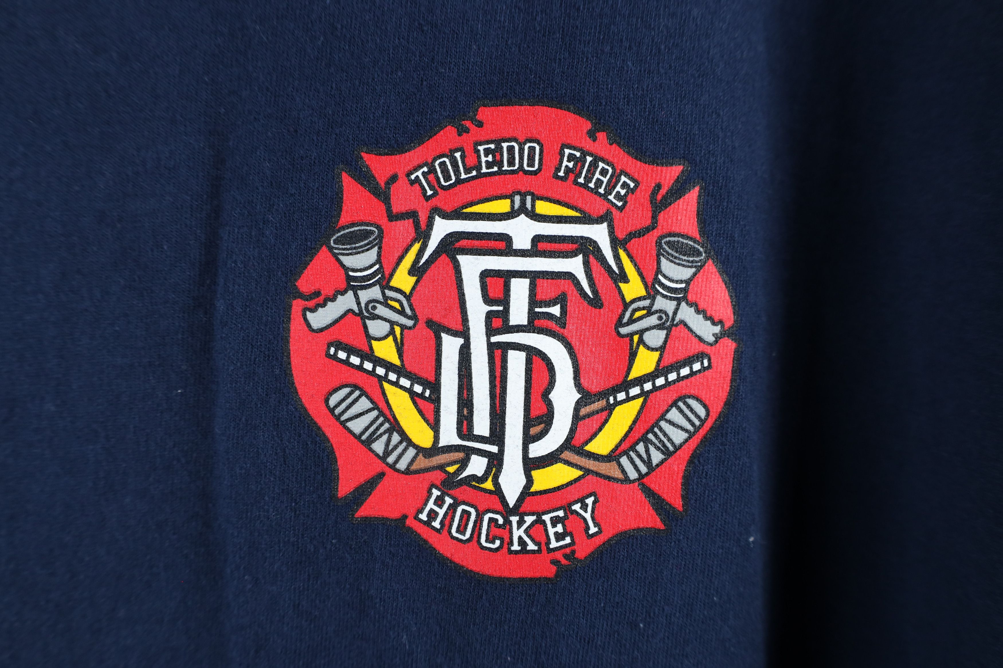 Vintage Vintage Out Toledo Fire Department Hockey T-Shirt Navy Blue Size US XL / EU 56 / 4 - 4 Thumbnail