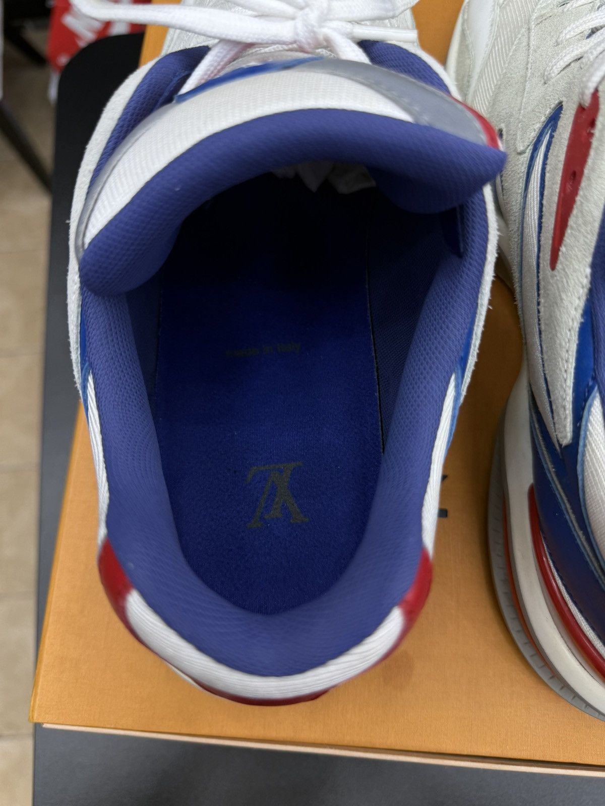 Louis Vuitton Louis Vuitton Runner Sneakers Men 11LV/12US Size US 12 / EU 45 - 22 Thumbnail