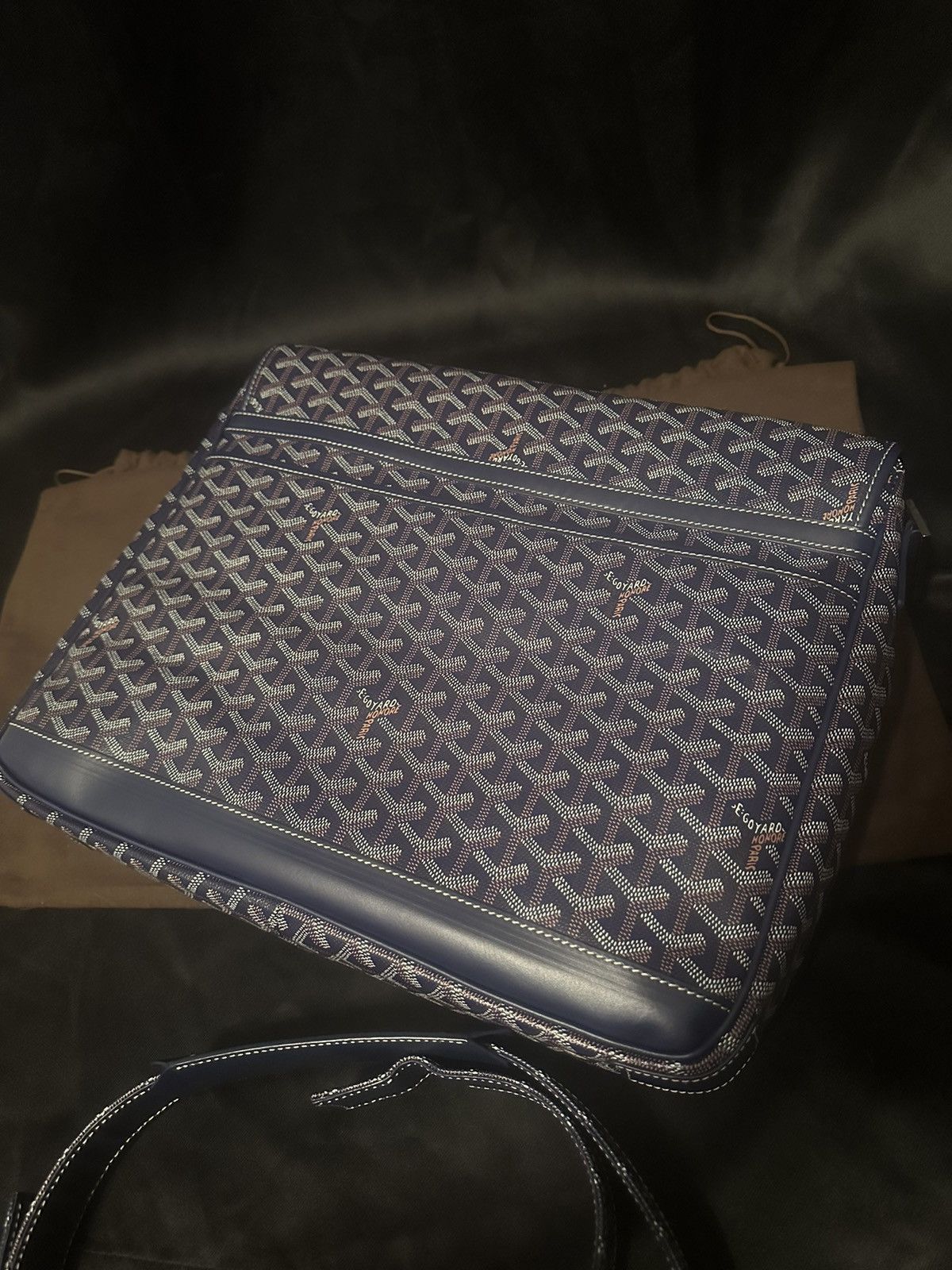 Goyard Grand Bleu GM Discotinued ‘Royal Blue/Navy’ Size ONE SIZE - 6 Thumbnail