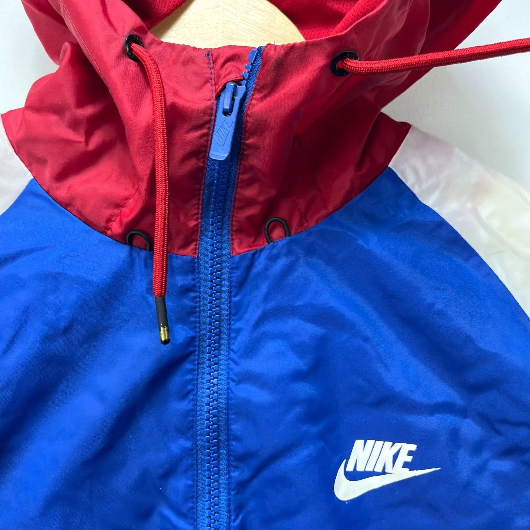Nike VINTAGE Y2K Nike Windbreaker Hooded Jacket Small Size US S / EU 44-46 / 1 - 3 Thumbnail