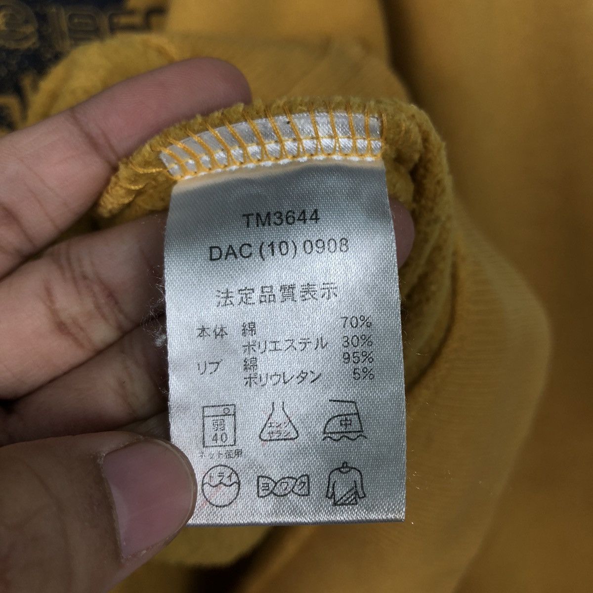 Japanese Brand Vintage Hang Ten Surf Crewneck Sunset Graphic, Mustard Gold Size US M / EU 48-50 / 2 - 15 Thumbnail