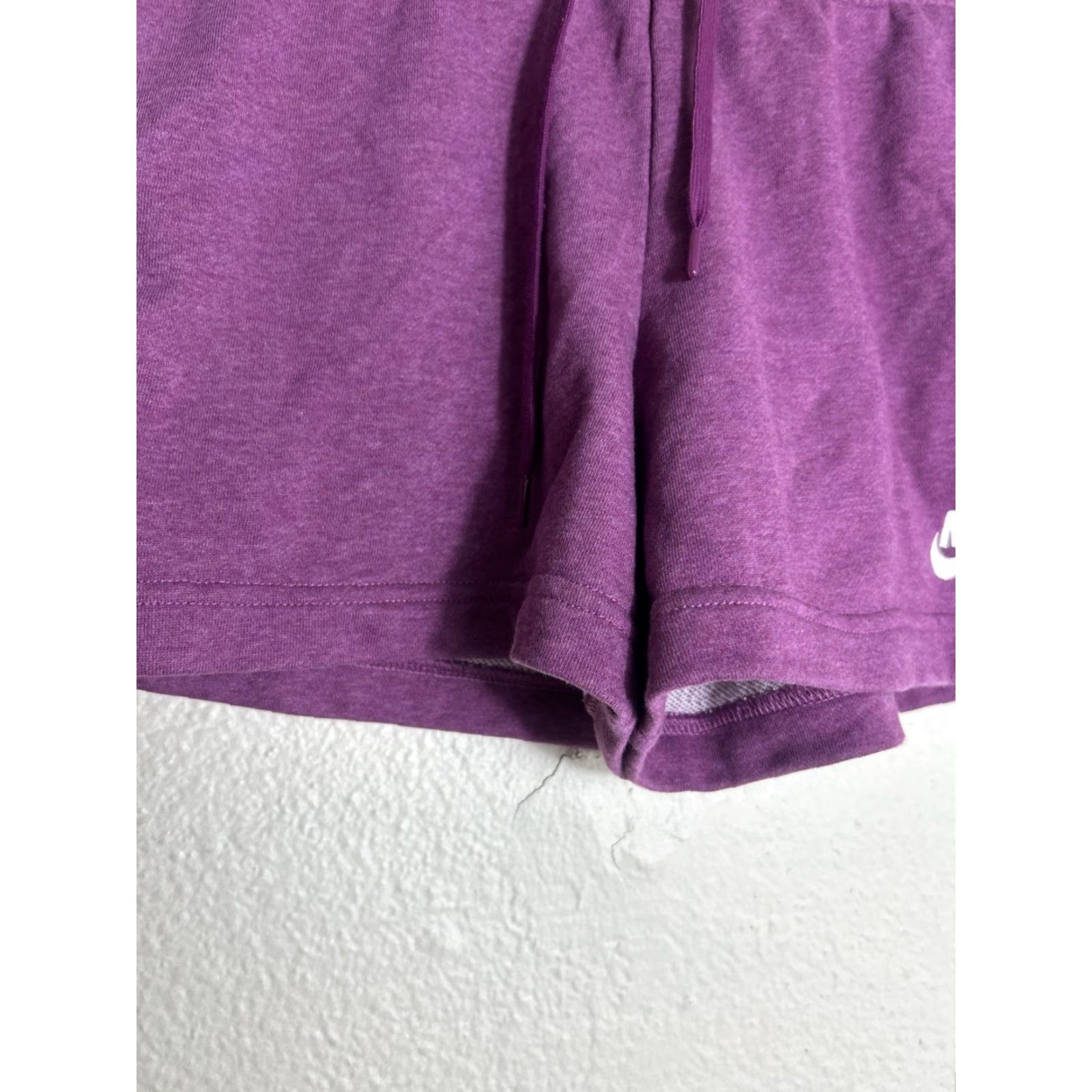 Nike Nike Women's Shorts Sportswear Club Fleece Purple Small Womens Shorts 28x4 CJ3924 610 CJ6317-610 Size 36" / US 14 / IT 50 - 6 Thumbnail