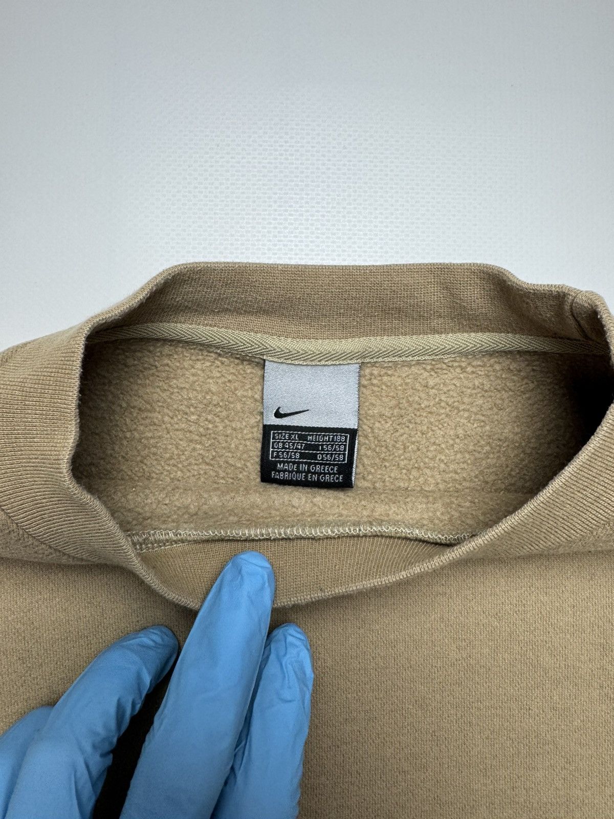 Nike Vintage Nike Center Swoosh Crewneck Sweatshirt Sand / Beige Size US XL / EU 56 / 4 - 5 Thumbnail