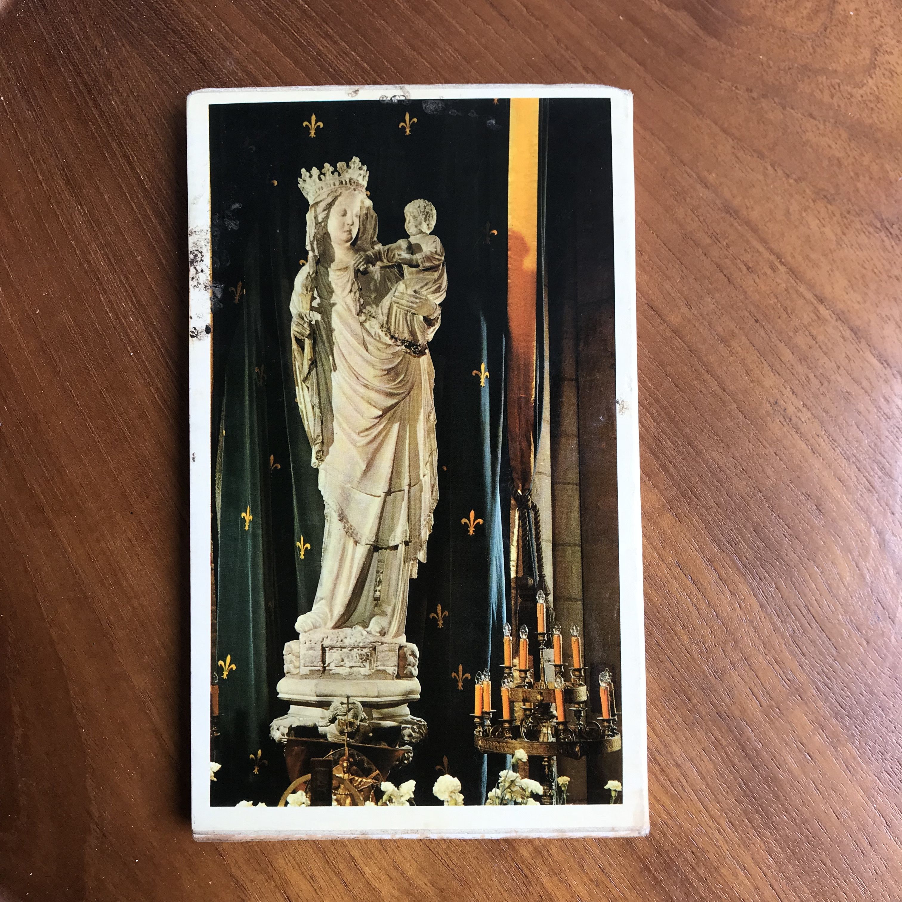 Vintage Rare 1968 Notre-Dame de Paris photo book livre (Vilo Pari Size ONE SIZE - 3 Thumbnail