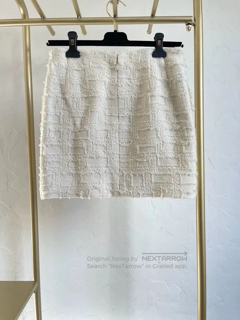 Chanel Chanel 2023 23B White Woven Skirt. Size US 38 / EU 54 - 2 Thumbnail