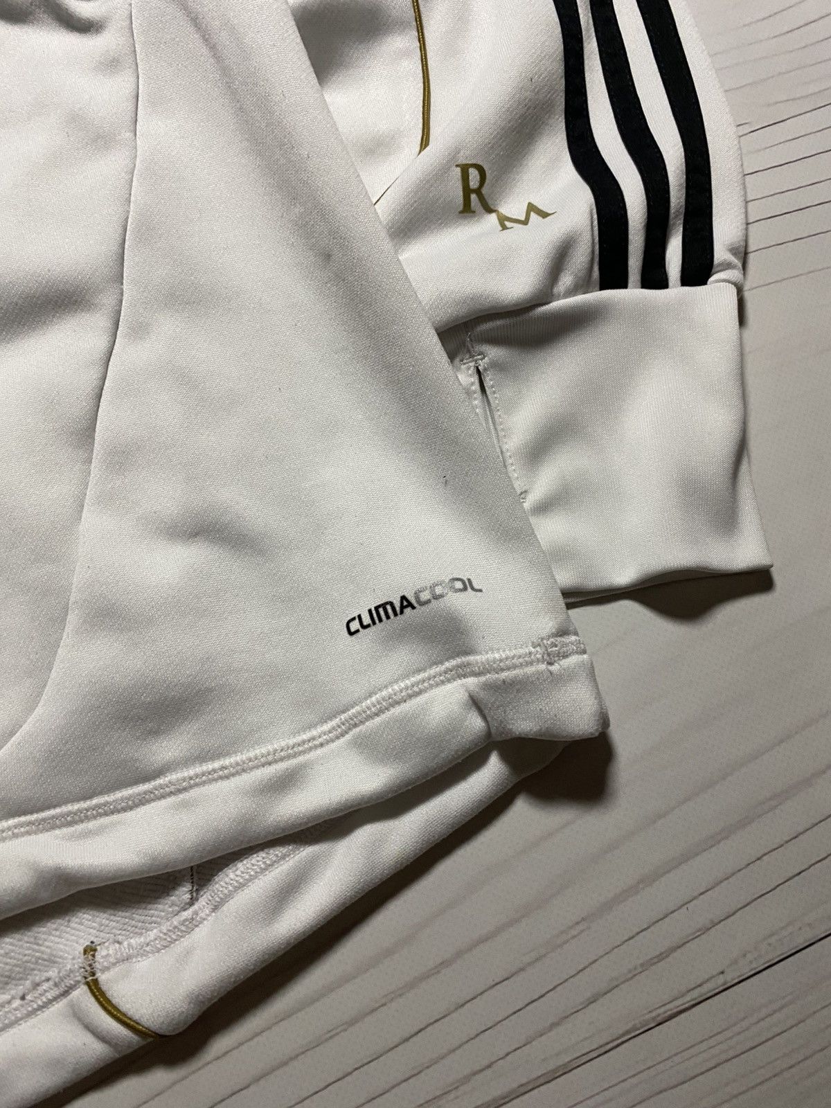 Adidas × Vintage Vintage Adidas Real Madrid 2011 training y2k sweatshirt Size US L / EU 52-54 / 3 - 8 Thumbnail