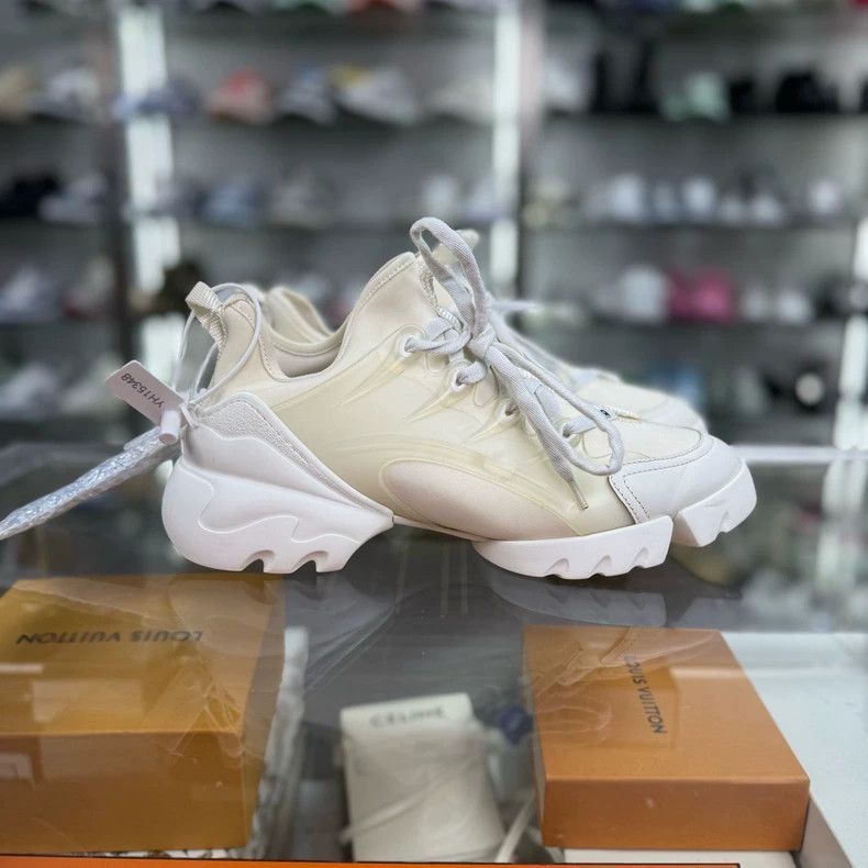 Dior Dior Dad Sneakers in White Size 37-2505 Size US 6 / EU 39 - 2 Thumbnail