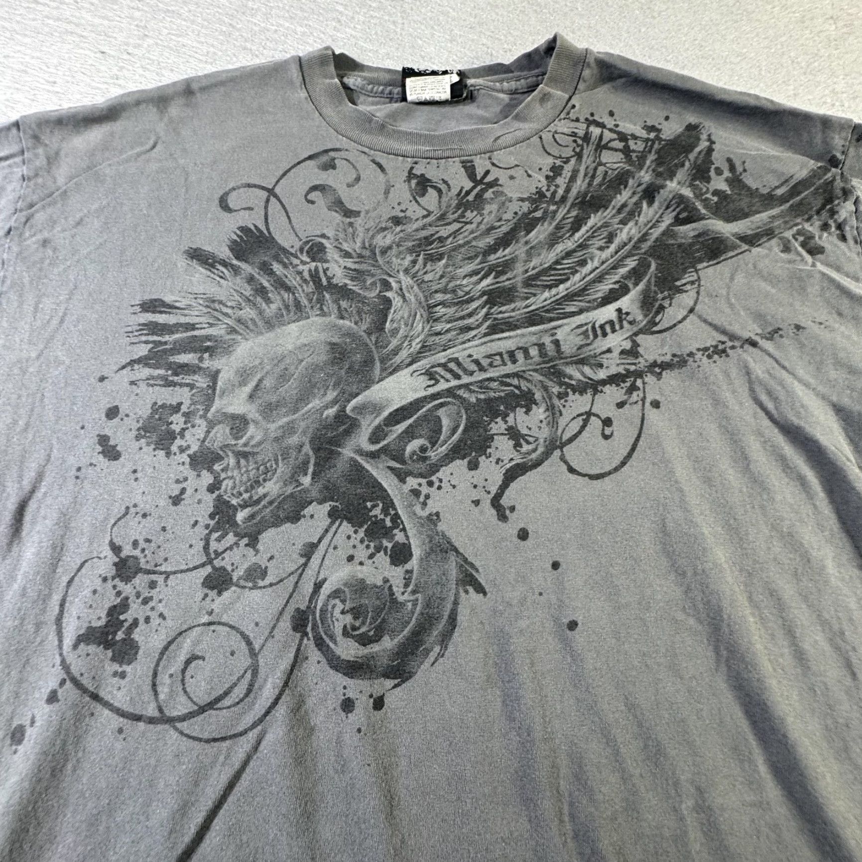 Vintage VINTAGE Miami Ink Shirt Mens XL Gray Skull Mohawk Graphic Tattoo Tee 2008 Biker Punk Shirt Size US XL / EU 56 / 4 - 2 Thumbnail