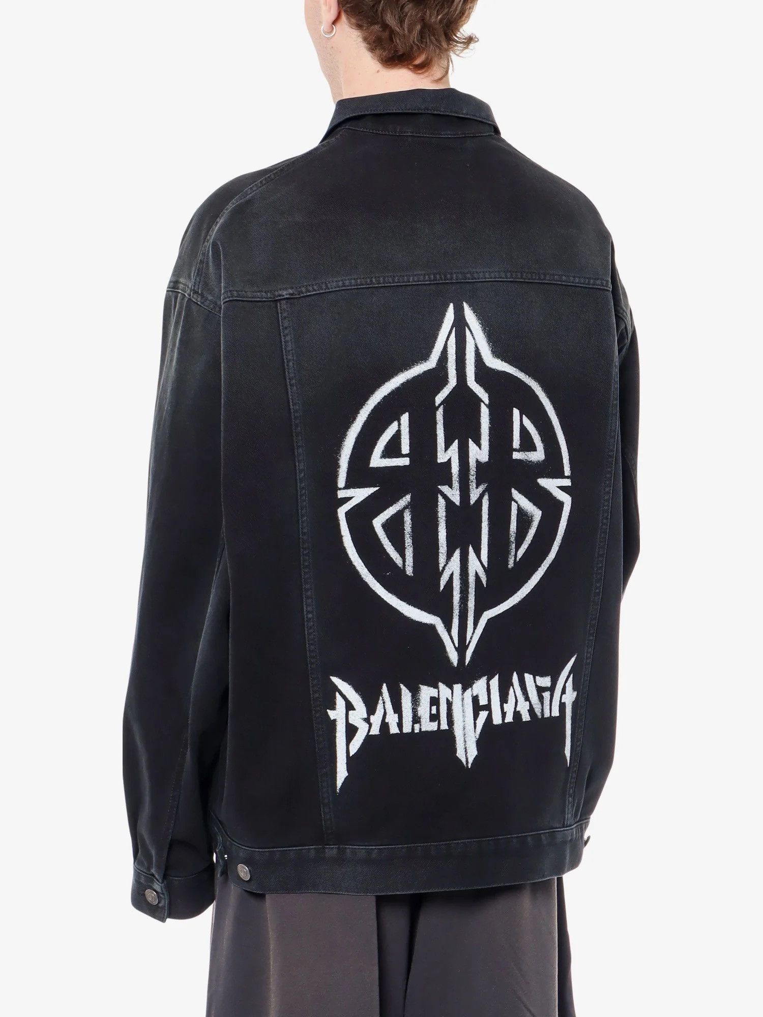 Balenciaga o1w1db11125 Metal BB Stencil Oversized Jacket in Black Size US S / EU 44-46 / 1 - 5 Thumbnail