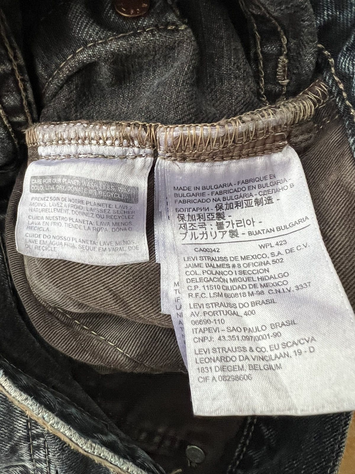 Levi's Vintage Clothing Vintage LVC Levi’s 551Z XX Distressed Denim Selvedge Jeans Size US 32 / EU 48 - 24 Thumbnail