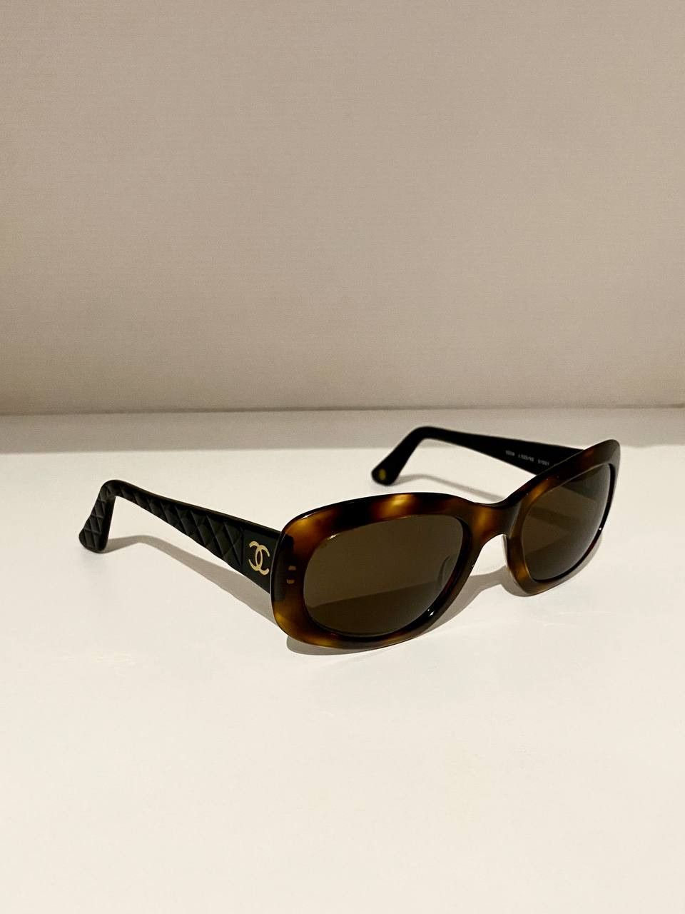 Chanel Chanel CC Logo Rimless Retro Oval Vintage 5009 Sunglasses Size ONE SIZE - 2 Thumbnail