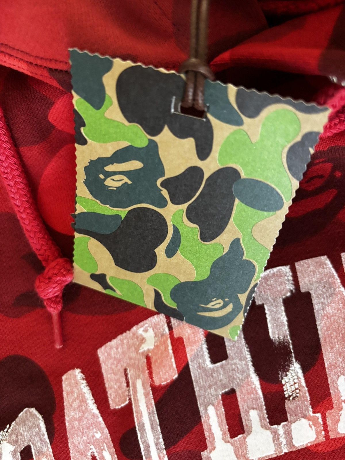 Bape Authentic ape bape color camo pullover hoodie new red XL Size US XL / EU 56 / 4 - 5 Thumbnail