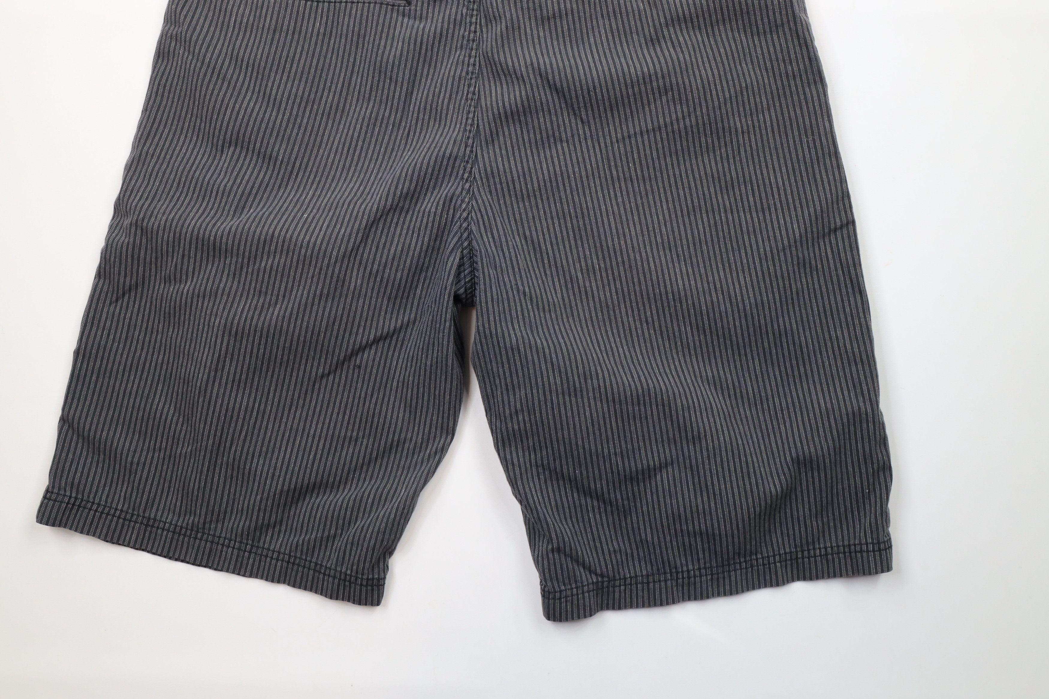Vans × Vintage Vintage Vans Skateboarding Out Striped Loose Fit Shorts Gray Size US 38 / EU 54 - 13 Thumbnail