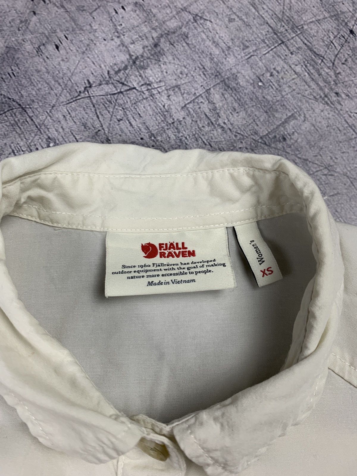 Fjallraven Fjallraven Shirt Short Sleeve Size XS White Outdoor Gorpcore Size XS / US 0-2 / IT 36-38 - 5 Thumbnail