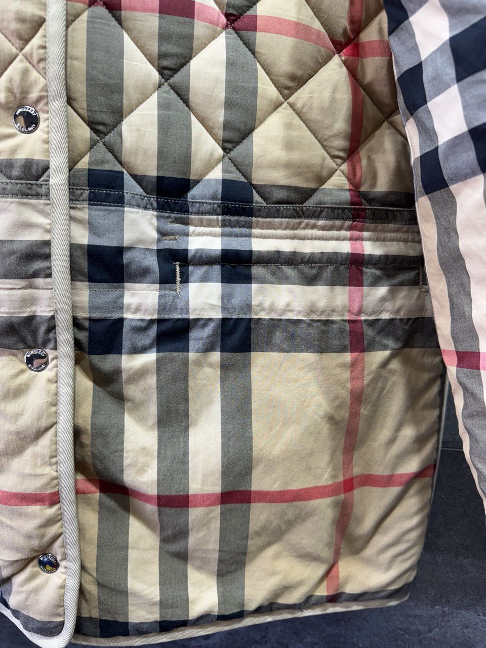 Burberry BURBERRY Meddon Quilted Nova Check Jacket Size XS Size XS / US 0-2 / IT 36-38 - 18 Thumbnail