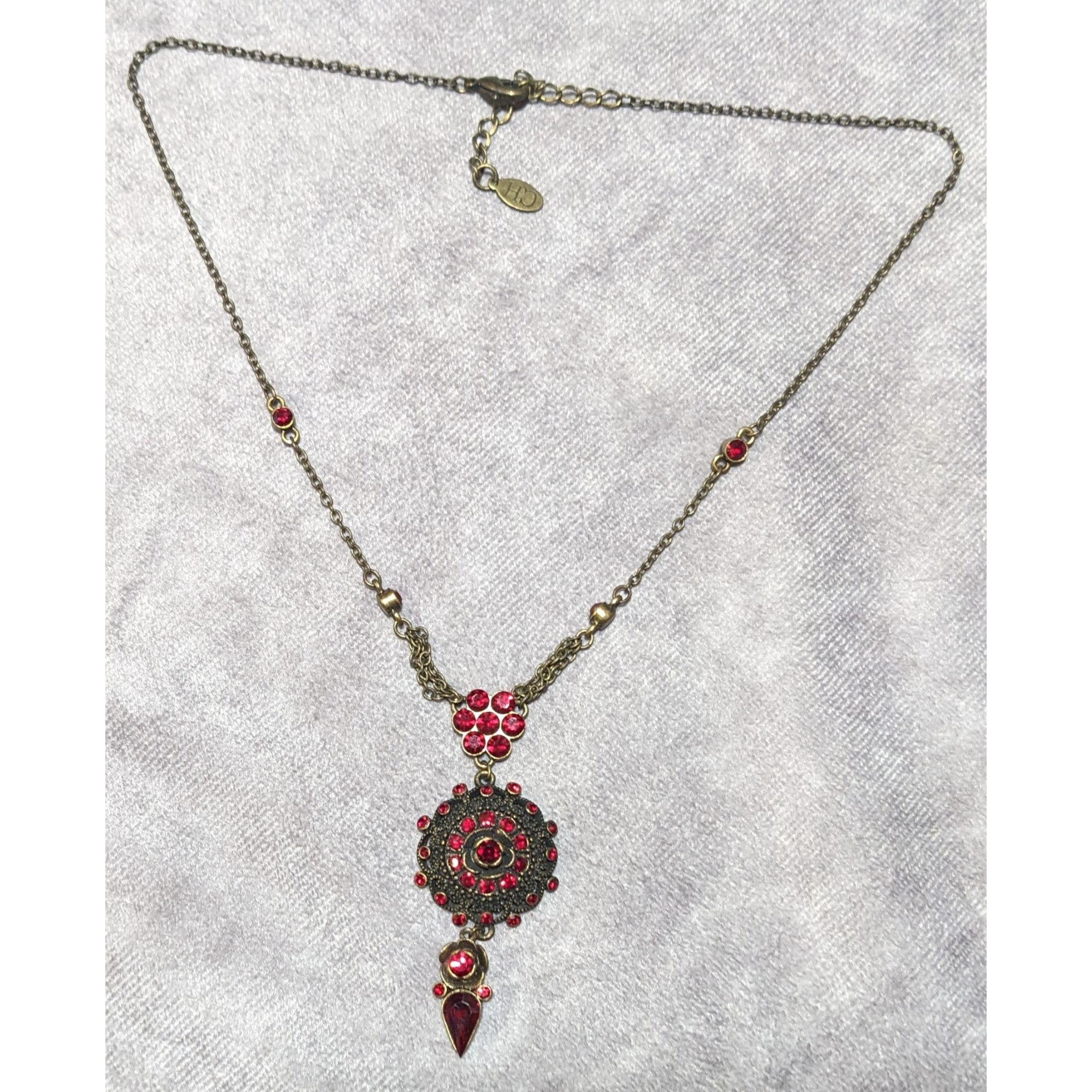 Other Vintage Crazy Horse Gothic Vampire Gemmed Necklace Size ONE SIZE - 10 Thumbnail