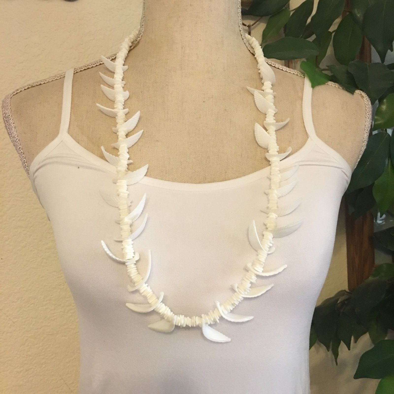 Vintage Vintage natural shell long length necklace Size ONE SIZE - 3 Thumbnail