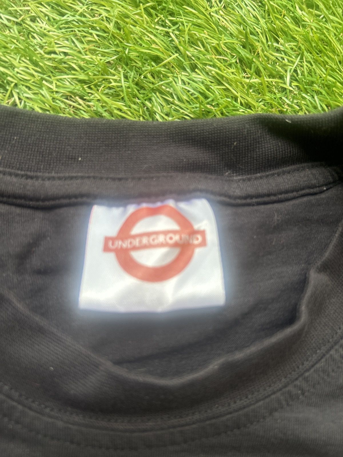 Vintage London Underground “Mind the Gap” Graphic Tee . Size US M / EU 48-50 / 2 - 3 Thumbnail