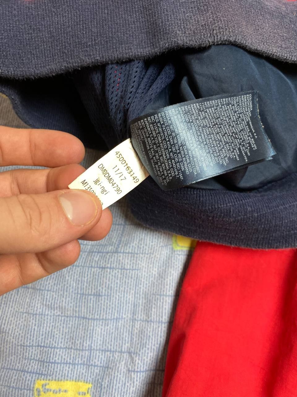 Tommy Hilfiger Vintage Tommy Hilfiger Jacket Size US S / EU 44-46 / 1 - 13 Thumbnail