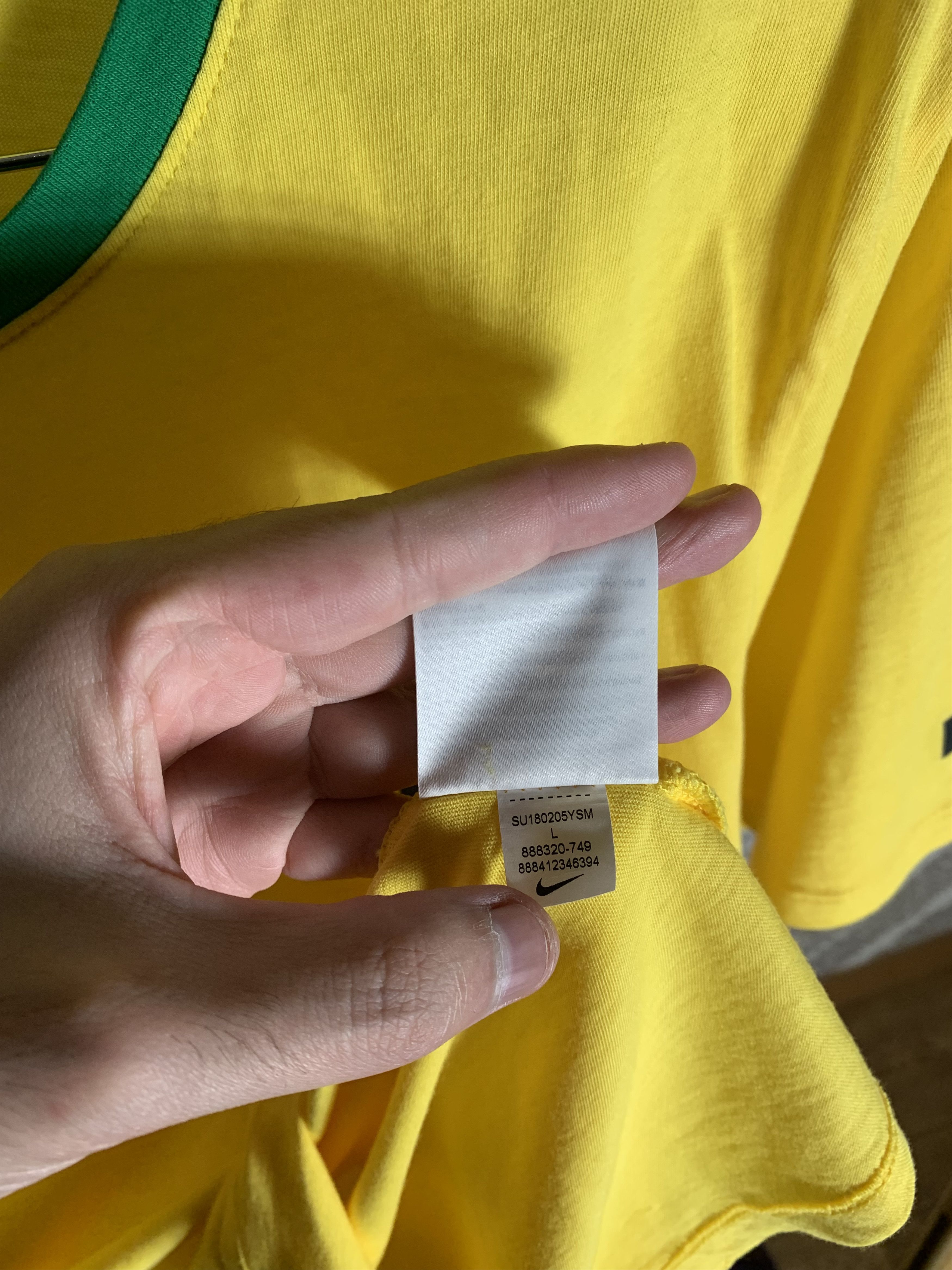 Nike VINTAGE NIKE BRAZIL RETRO SOCCER TEE JERSRY BLOKE Y2K 90s Size US L / EU 52-54 / 3 - 5 Thumbnail