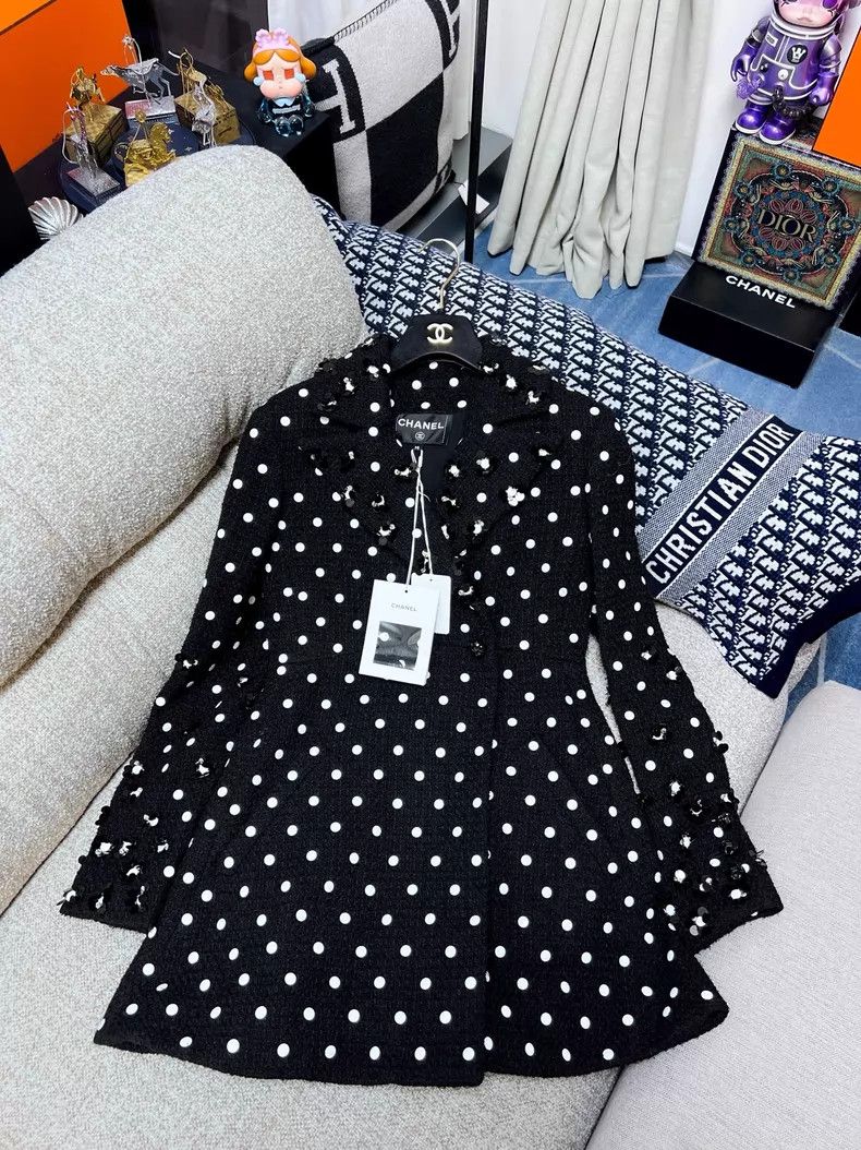 Chanel Chanel 23S show black and white polka dot heavy industry f Size XS / US 0-2 / IT 36-38 - 2 Thumbnail