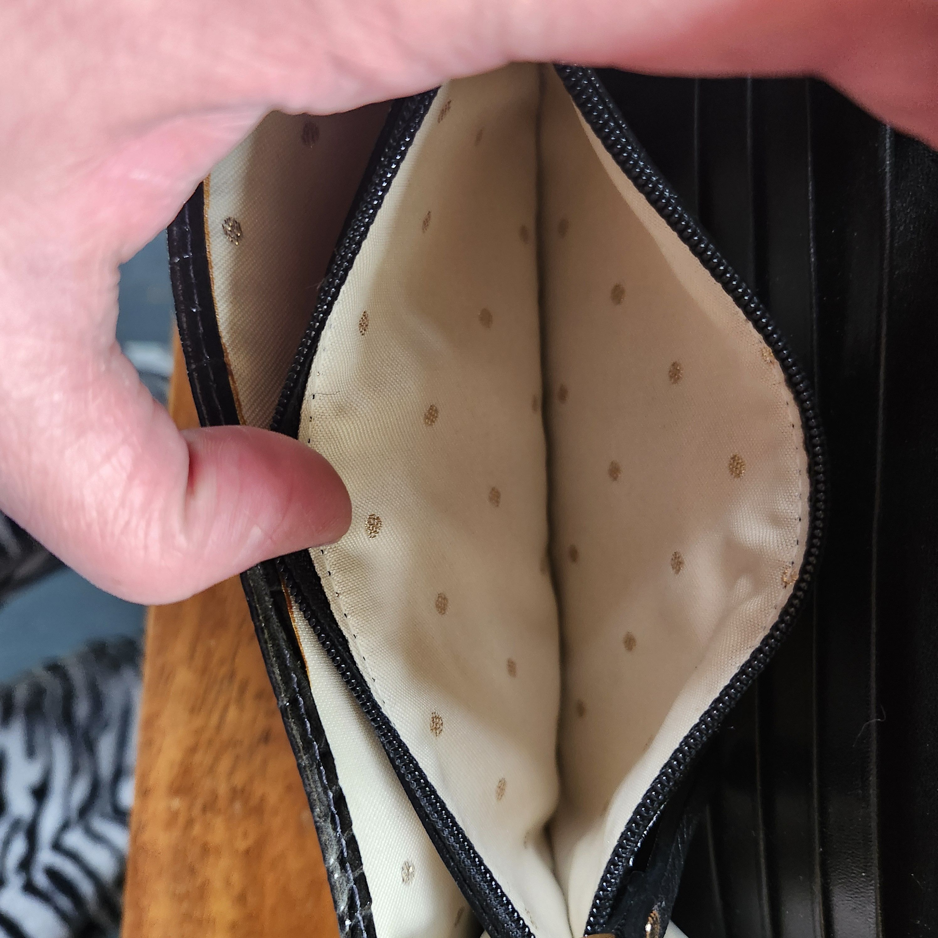 Kate Spade Kate Spade New York Black Crocodile Leather Wallet Clutch Size ONE SIZE - 6 Thumbnail