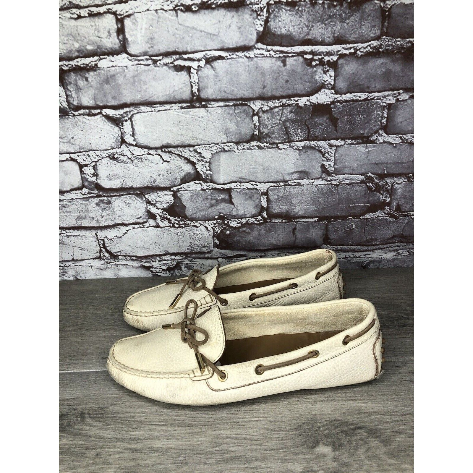 Tod's Tod’s Ivory Cream Leather Gommino Driving Moccasin Shoes Wom Size US 9.5 / IT 39.5 - 13 Thumbnail