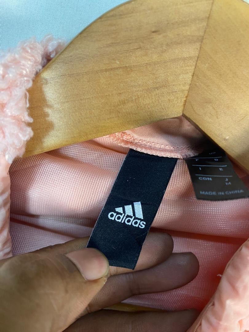 Adidas Adidas spellout fleece croptop sweater Size M / US 6-8 / IT 42-44 - 4 Thumbnail