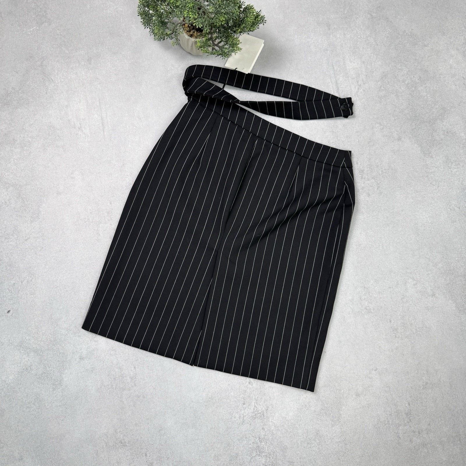 Balenciaga Balenciaga New Midi Striped Skirt Black Size 40 Size 28" / US 6 / IT 42 - 14 Thumbnail