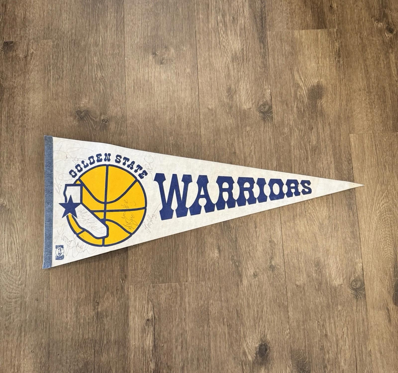 Designer 1988-89 Golden State Warriors Signed Pennant 7 Autos Size ONE SIZE - 3 Thumbnail