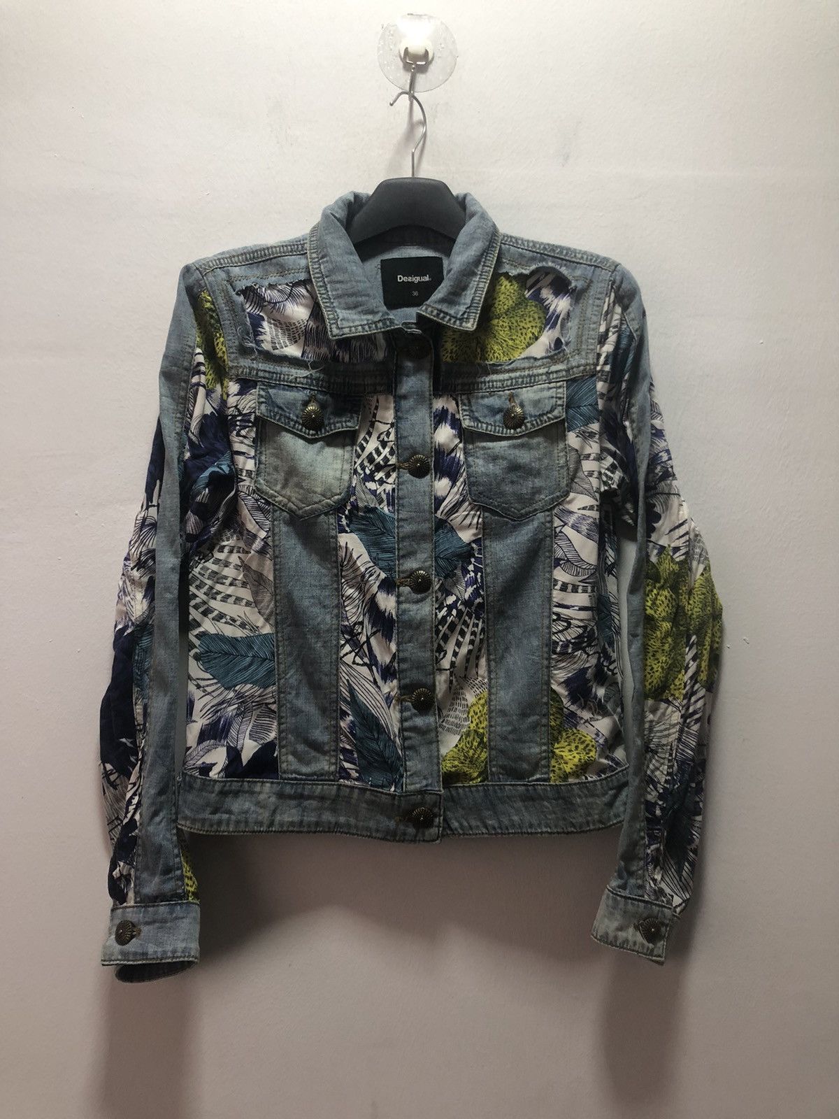 Desigual DESIGUAL Denim Jacket Soft Distressed Patch Size XS / US 0-2 / IT 36-38 - 1 Thumbnail