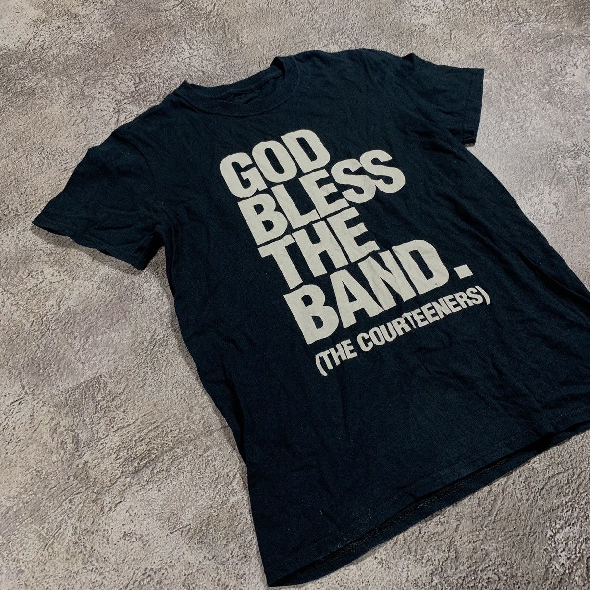 Vintage Vintage Y2K Graphic Band Tee God Bless The Courteeners S Size US S / EU 44-46 / 1 - 3 Thumbnail