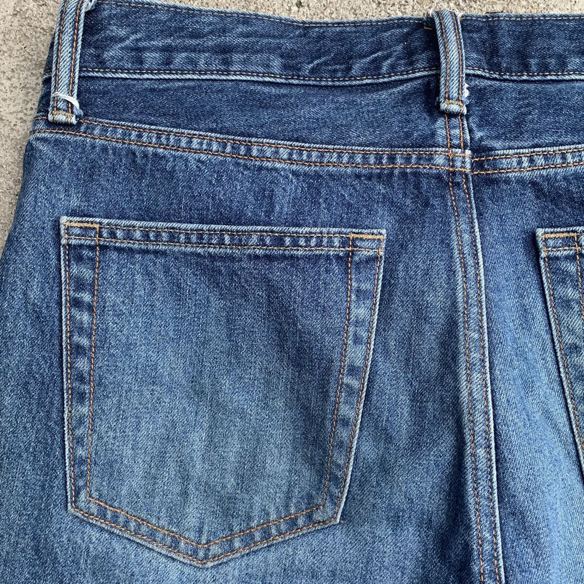 Japanese Brand Vintage Y2K Uniqlo Blue Denim Jeans Denim W31 Size US 31 - 13 Thumbnail