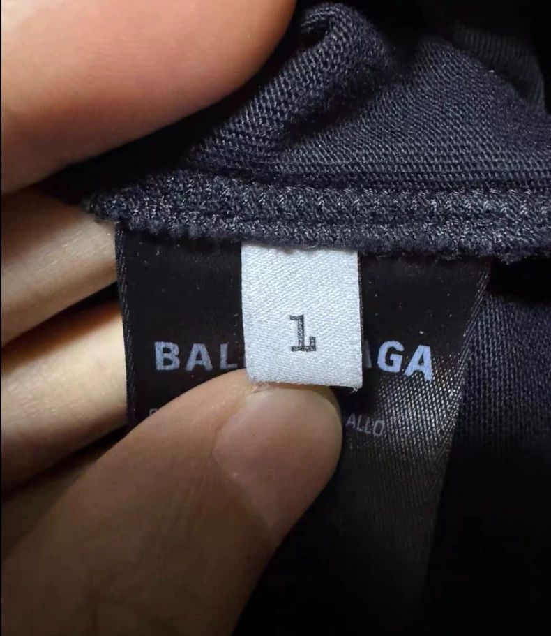 Balenciaga Balenciaga size 1 Round neck loose short sleeves with solid Size US L / EU 52-54 / 3 - 3 Thumbnail